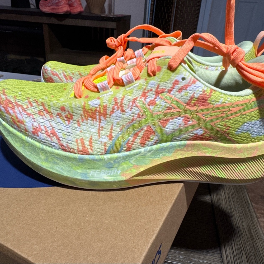 Asics Noosa Tri 16 Yellow Cool Matcha Athletic Running Shoes Womens Size 7.5